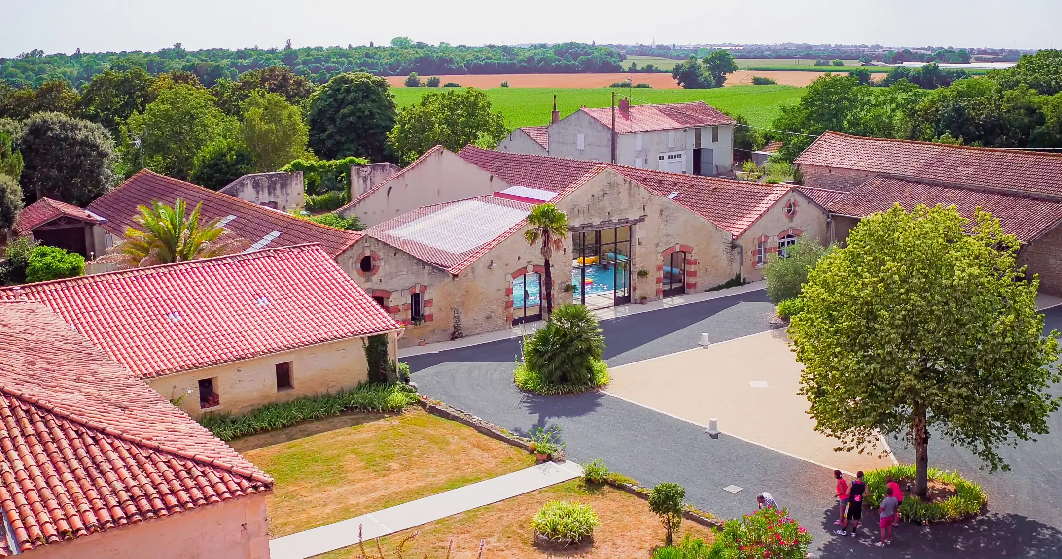 Vue aérienne des Gîtes de Chavigny